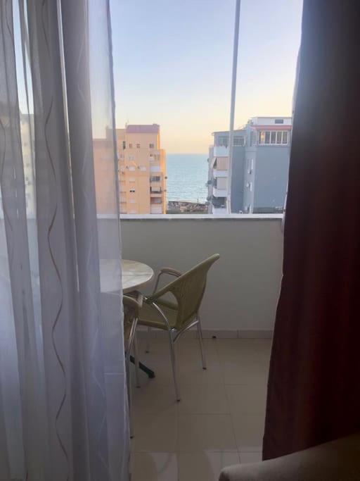 Cozy 1-Bedroom Flat, Beachside Durrës Extérieur photo